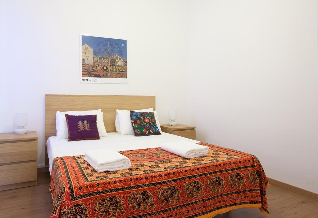 Centric Apartment El Molino Theater P1 Barcelona Room photo